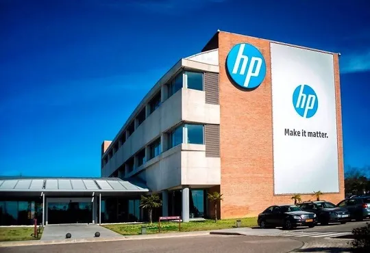 HP corporate office building showcasing HP's workplace and career opportunities for freshers and experienced professionals in India.
